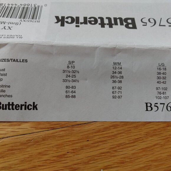 Apron Sewing Pattern Full Bib Size Small Medium Large Butterick 5765 UNCUT - Picture 7 of 12